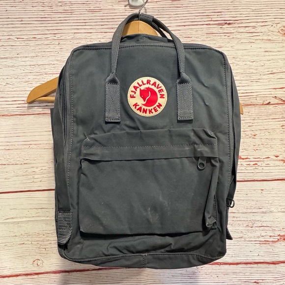 fjllrven rucksack kanken super grey Buy Fjallraven Classic Backpack where it prevents the contents of sac from pushing against your back Fjallraven Kanken Laptop 15" backpack